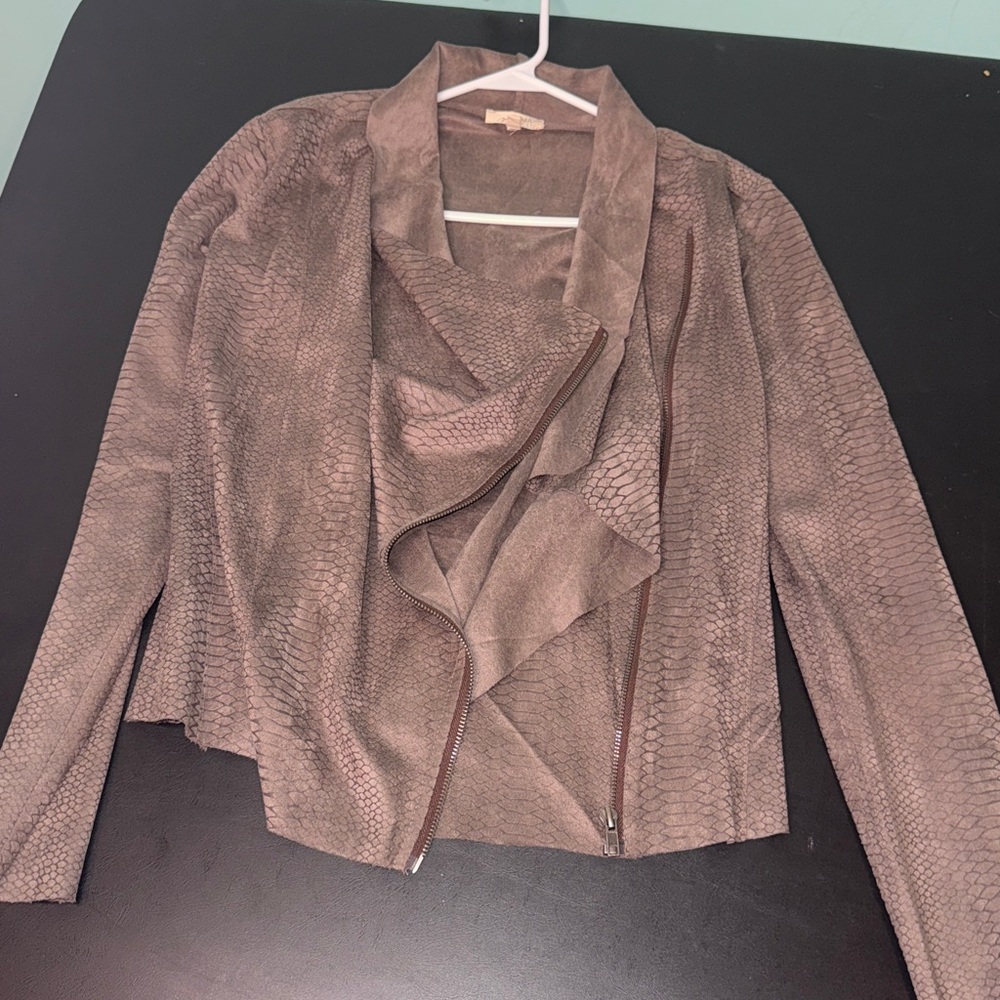 Mystree Taupe snake design zip up scarf jacket - Picture 4 of 10